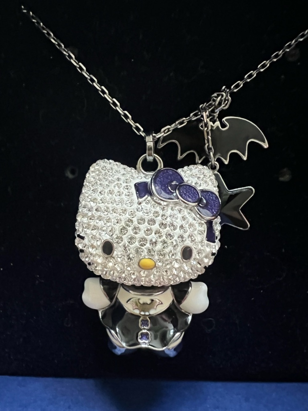 RARE Swarovski Hello Kitty 3D Crystal Pendant Necklace Gothic Vampire Halloween